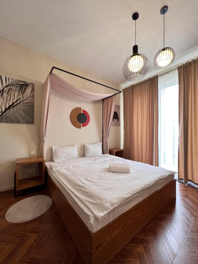 Hotel Manica Esentai City Almaty Esterno foto