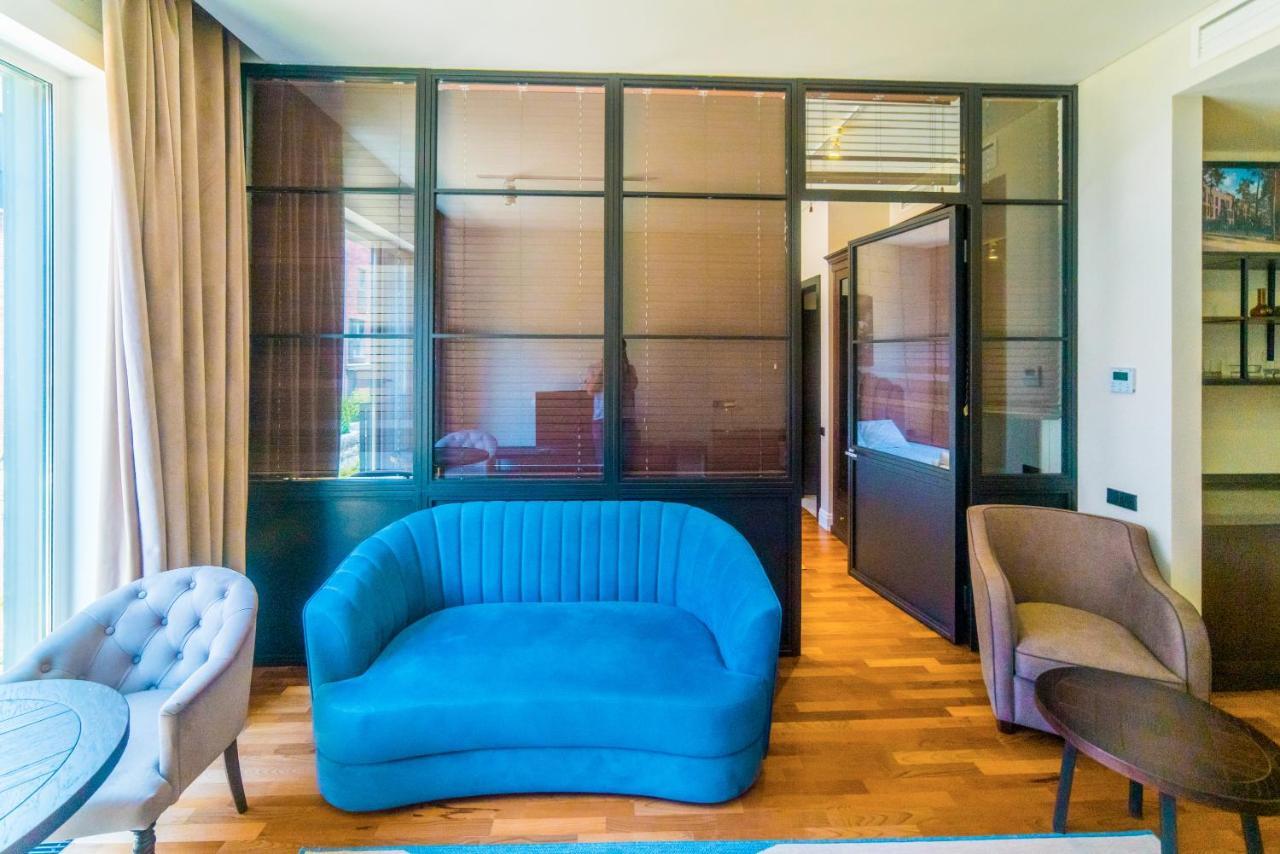 Hotel Manica Esentai City Almaty Esterno foto