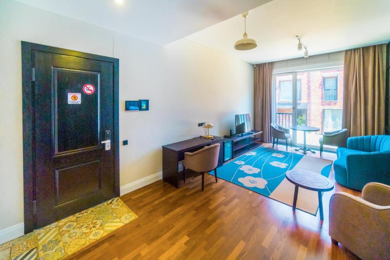 Hotel Manica Esentai City Almaty Esterno foto